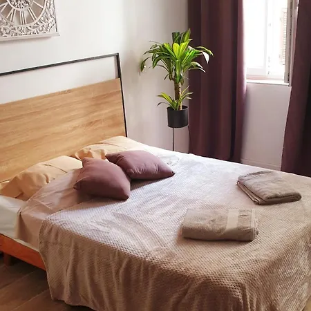 Apartman : Beau En Plein Centre *